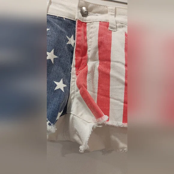 Blue and White Jean Shorts for Casual Wear - Picture 2 of 6